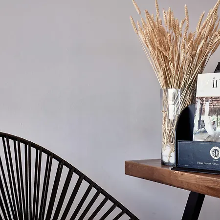 Pietra E Mare - Mykonos Moments By Mr And Mrs White